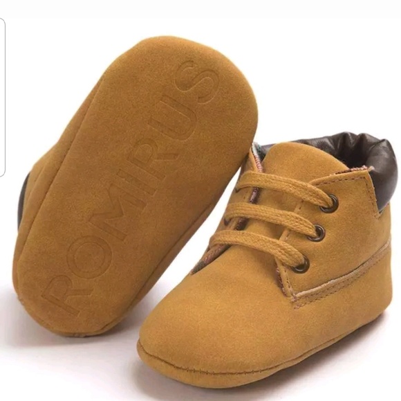 Baby Booties - Picture 2 of 2